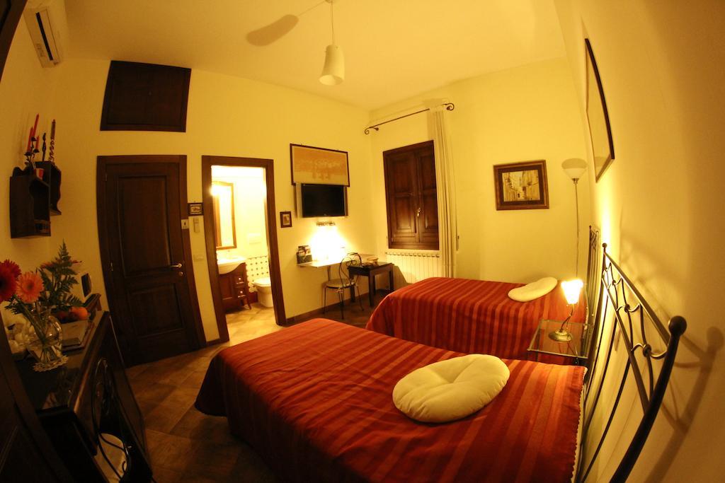 ليتشي B&B Corte Barocca الغرفة الصورة