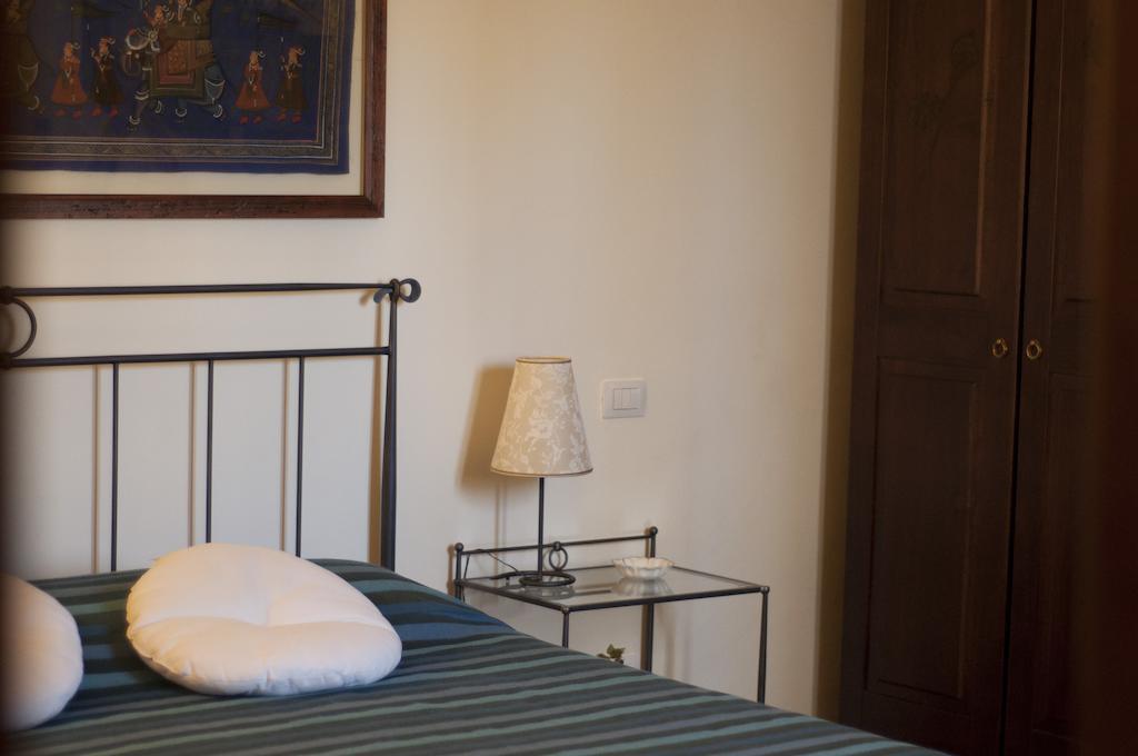 ليتشي B&B Corte Barocca الغرفة الصورة